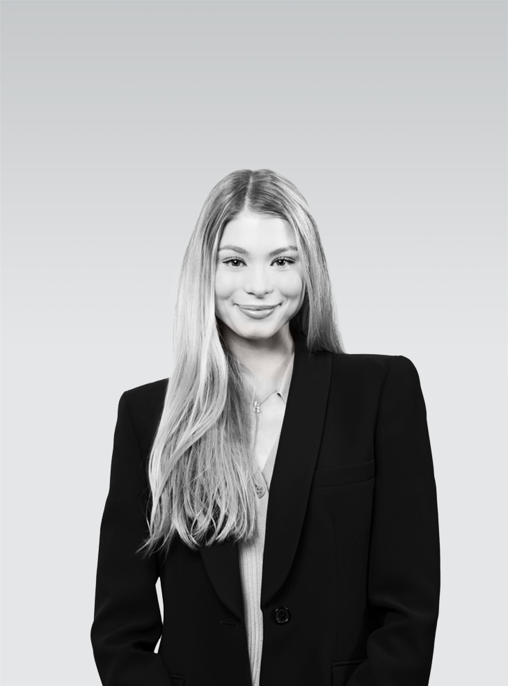 Katherine Mackenzie Portrait 730X986
